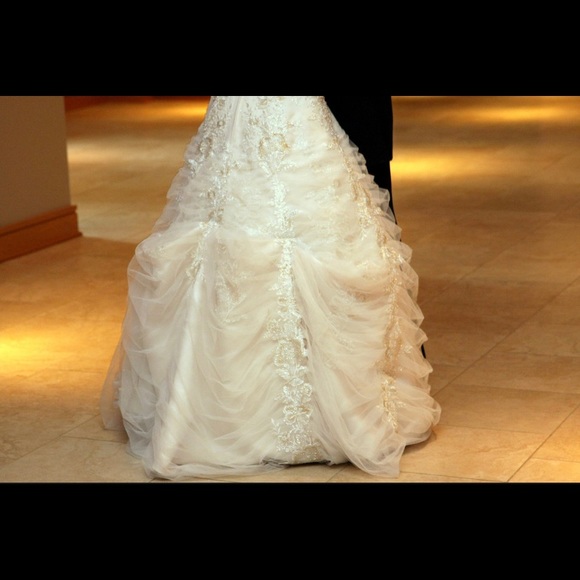 Oleg Cassini strapless ball gown wedding dress - Picture 7 of 7